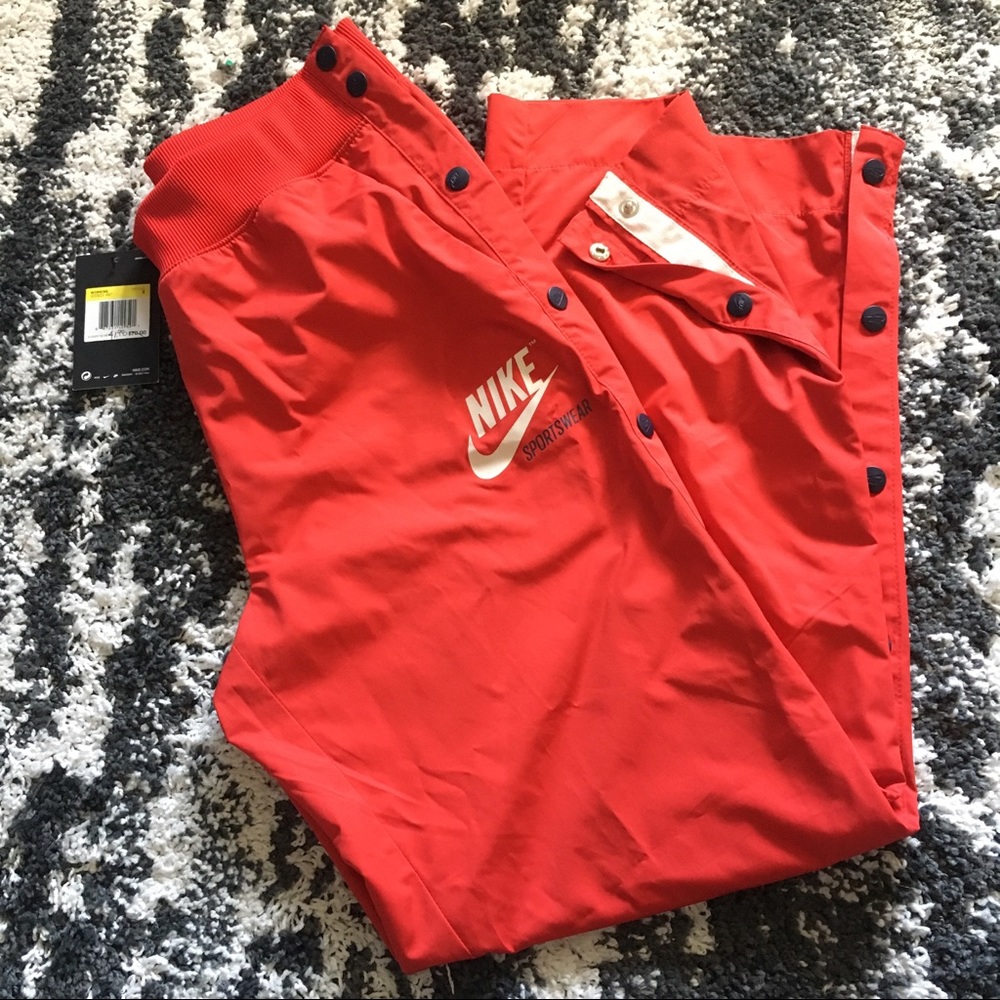 Nike Snap Track Pants ✔️
